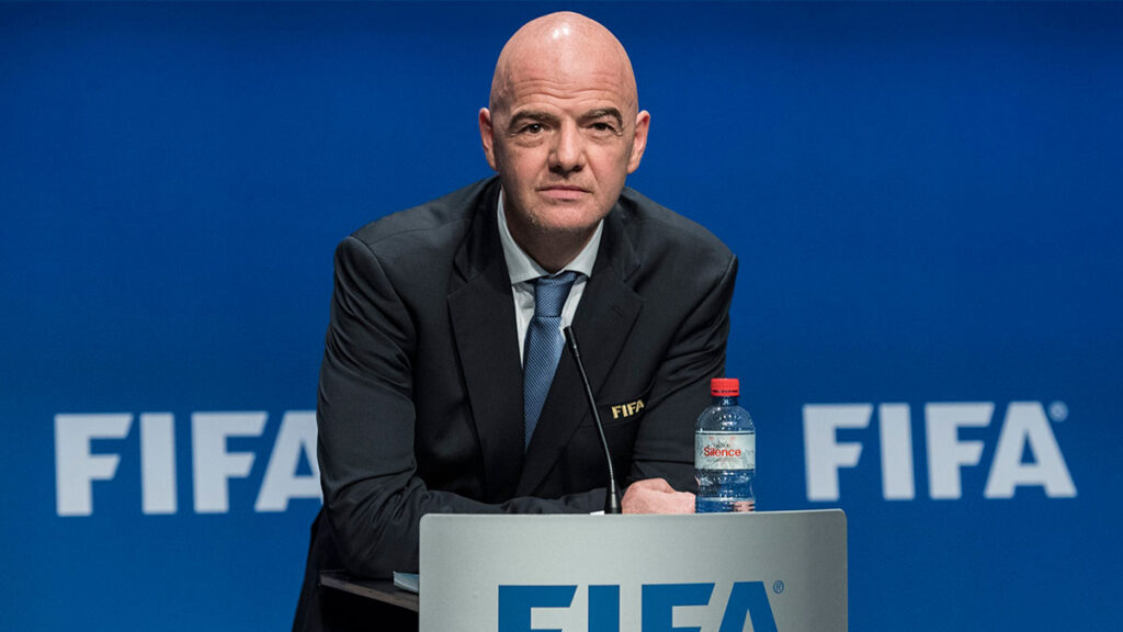 PIDEN LA SALIDA DE GIANNI INFANTINO DE LA FIFA